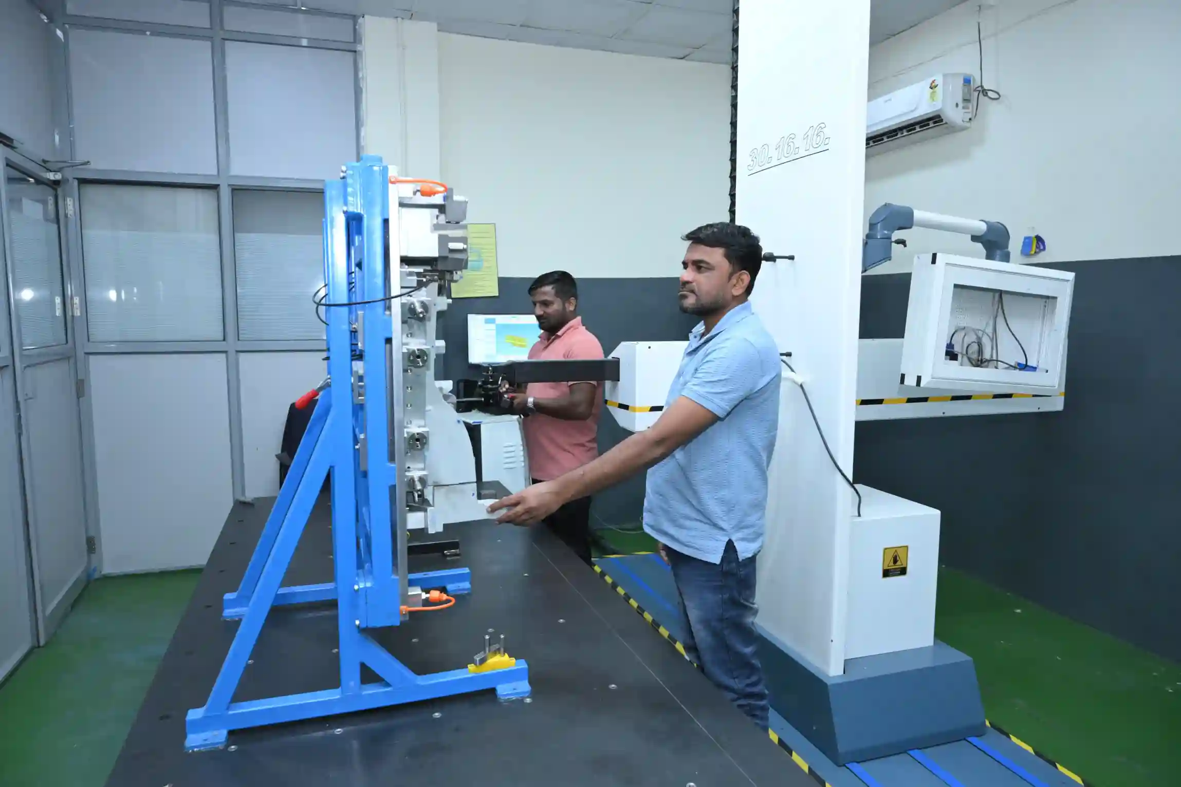 CMM Machine - View 3